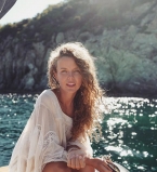 Молодая мама Инна Цимбалюк показала фигуру в купальнике