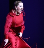 Невероятная Нино Катамадзе исполнит свои хиты на джазовом фестивале в Чернигове