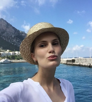 Алла Костромичева после родов