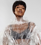 Роскошная Наоми Кэмпбелл снялась для обложки журнала Paper