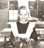 Звезды показали свои раритетные снимки с первого сентября