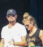 Никуда без любимой: Леонардо ДиКаприо отправился на шопинг с Ниной Агдал