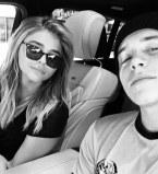 Бруклин Бекхэм расстался с Хлоей Морец из-за ее навязчивости