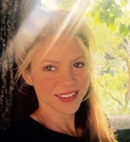 Шакира впервые опубликовала селфи с родителями