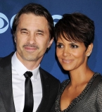 Развода не будет: Холли Берри и Оливье Мартинес приостановили бракоразводный процесс