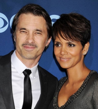 Развода не будет: Холли Берри и Оливье Мартинес приостановили бракоразводный процесс