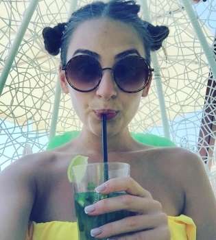 Алена Лесык день рождения