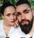 День для двоих: солистка The Hardkiss публикует романтические снимки с мужем из Милана