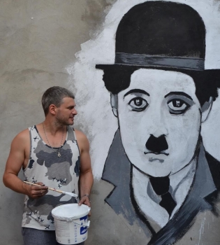 Арсен Мирзоян создал собственный мурал