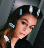 Кайя Гербер стала лицом новой косметической коллекции Marc Jacobs