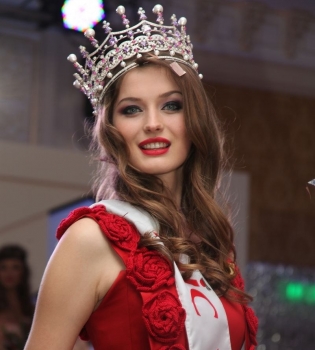 Анна Заячковская