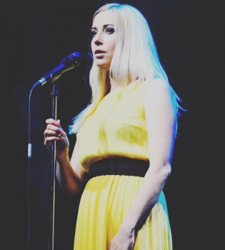 Тоня Матвиенко поделилась трогательным снимком подросшей дочери