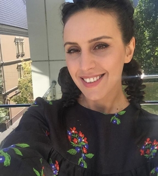 Джамала обрезала челку и сделала новую стрижку