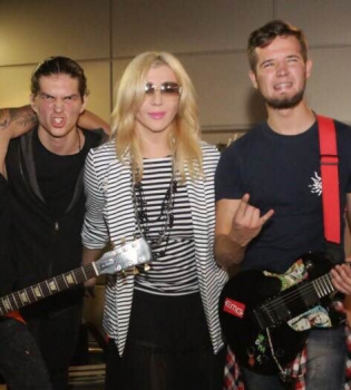 Ирина Билык зажгла на рок-концерте своего 17-летнего сына