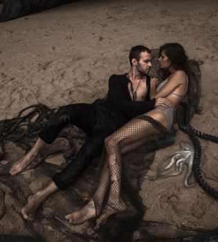 Макс Барских в новом клипе