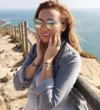 Анфиса Чехова восхищает заметно похудевшей фигурой в модном купальнике