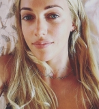 Мерьем Узерли фото