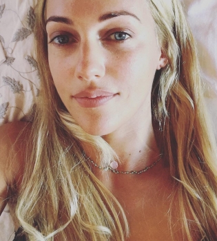 Мерьем Узерли фото