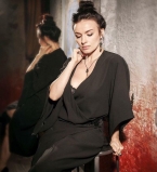 Стильная и разная: Надежда Мейхер снялась в рекламе собственного бренда