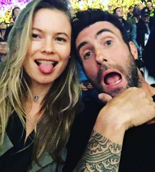 Бехати Принслу и Адам Ливайн стали родителями