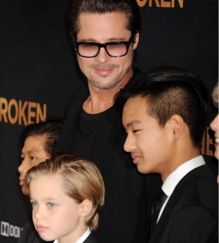 Полиция Лос-Анджелеса опровергла информацию о следствии над Брэдом Питтом из-за жестокого обращения с детьми