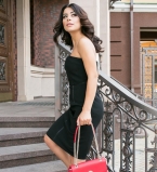 Возлюбленная Виталия Козловского Рамина Эсхакзай примерила роскошные наряды итальянского бренда