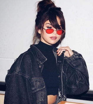 Селена Гомес проведет в реабилитационном центре два месяца