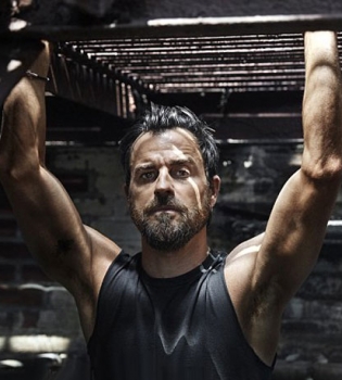 Мужественный и сексуальный Джастин Теру снялся в фотосессии для мужского глянца