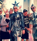 Архивные снимки и теплые слова: звезды поздравили Андрея Данилко с днем рождения