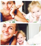 Мерьем Узерли с дочерью