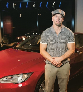 Рэпера Серегу арестовали за хулиганство