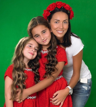 Алсу с дочками