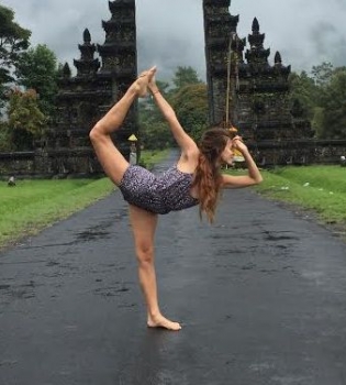 Регина Тодоренко на Бали