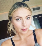 Instagram-модница: Мария Шарапова радует подписчиков стильными образами