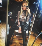 Сексуальная Алина Гросу продемонстрировала ошеломляющий бюст