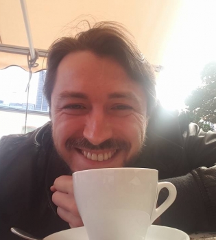 Сергей Притула нарушил правила дорожного движения ради любимой жены