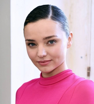 В особняк Миранды Керр проникли неизвестные и ранили охранника - СМИ