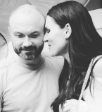 Маша Ефросинина засыпала сеть снимками с любимым мужем