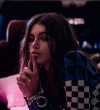 Стильно и соблазнительно: Кайя Гербер снялась в фотосессии для Interview