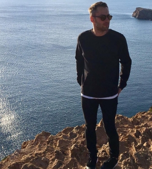 Дмитрий Шепелев сбежал с сыном из страны