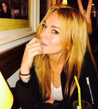 Егор Тарабасов обвиняет Линдси Лохан в воровстве