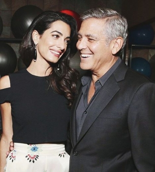 Стильно и роскошно: в сеть попали фото новой квартиры Джорджа и Амаль Клуни