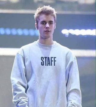 Фанаты разозлили Джастина Бибера и он ушел со сцены во время концерта