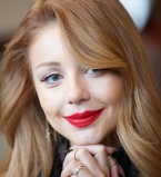 Тина Кароль крупным планом