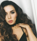 Анна Седокова волосы