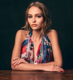17-летняя дочь Джонни Деппа: "Долгое время я борюсь с анорексией"