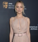 Дженнифер Лоуренс в платье Elie Saab