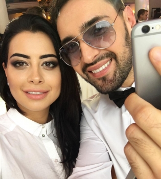 Невеста Виталия Козловского показала свадебное платье