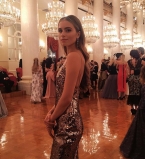 Внучка Софии Ротару восхищает стильным образом на балу дебютанток