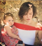 Младшая дочь Миллы Йовович растет ее точной копией